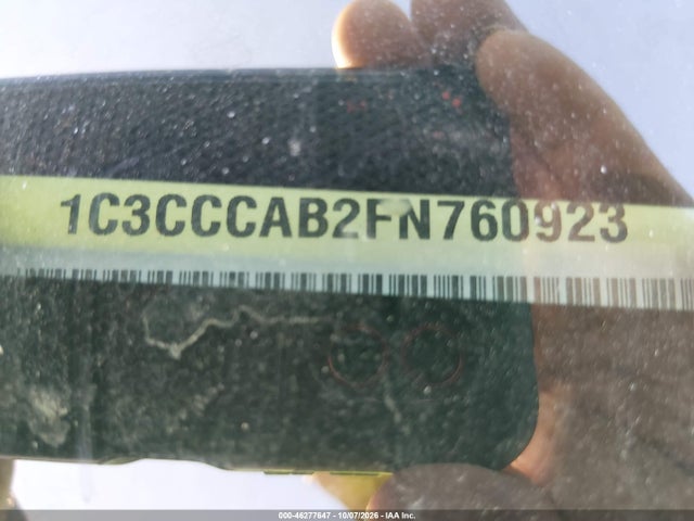 46277647 :رقم المزاد ، 1C3CCCAB2FN760923 vin ، 2015 Chrysler 200 Limited مزاد بيع