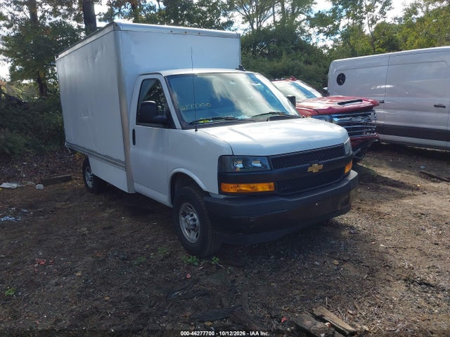 46277700 :رقم المزاد ، 1HA0GSF76SN001800 vin ، 2025 Chevrolet Express Cutaway Work Van مزاد بيع