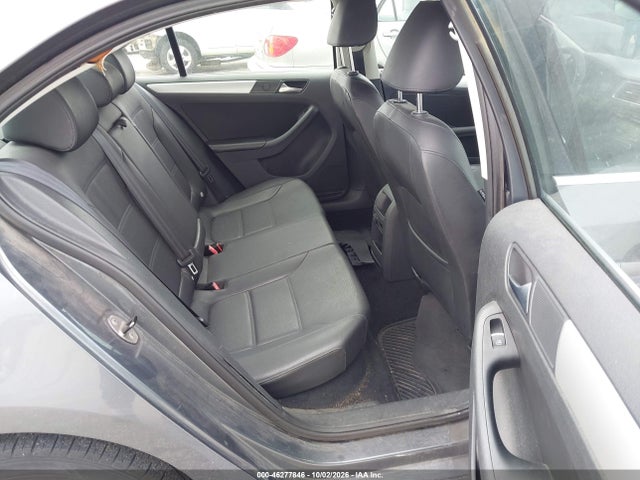 2013 Volkswagen Jetta 2.5l Se მანქანა იყიდება აუქციონზე, vin: 3VWDX7AJ1DM385436, აუქციონის ნომერი: 46277846