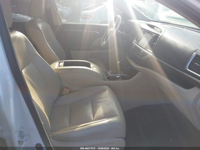 46277870 :رقم المزاد ، 5TDYKRFH8FS063190 vin ، 2015 Toyota Highlander Limited V6 مزاد بيع