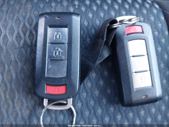 Продажа на аукционе авто 2017 Mitsubishi Outlander Se, vin: JA4AZ3A35HZ027328, номер лота: 46277886