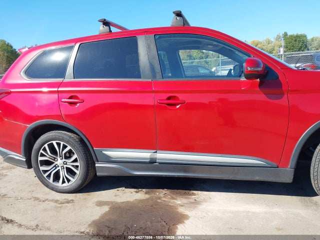 Продажа на аукционе авто 2017 Mitsubishi Outlander Se, vin: JA4AZ3A35HZ027328, номер лота: 46277886