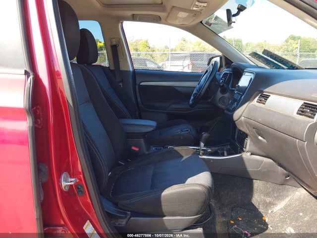 Продажа на аукционе авто 2017 Mitsubishi Outlander Se, vin: JA4AZ3A35HZ027328, номер лота: 46277886