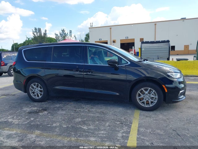 2024 Chrysler Pacifica Touring L მანქანა იყიდება აუქციონზე, vin: 2C4RC1BG3RR148810, აუქციონის ნომერი: 46277977