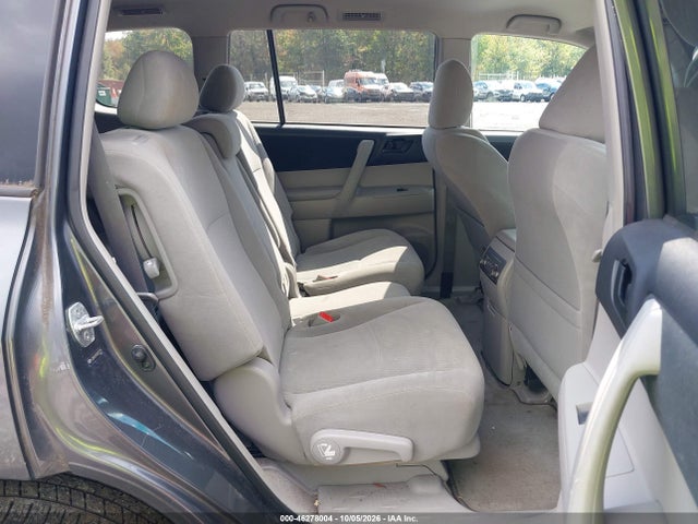 Aukcja sprzedaży 2010 Toyota Highlander Base V6, vin: 5TDBK3EH7AS027729, numer aukcji: 46278004