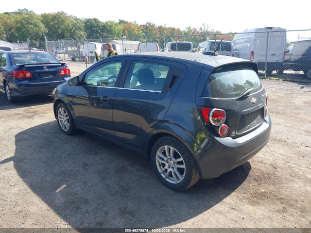 46278074 :رقم المزاد ، 1G1JC6SBXF4169286 vin ، 2015 Chevrolet Sonic Lt Auto مزاد بيع