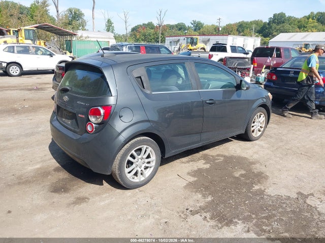 46278074 :رقم المزاد ، 1G1JC6SBXF4169286 vin ، 2015 Chevrolet Sonic Lt Auto مزاد بيع
