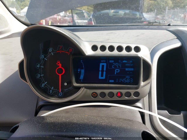 46278074 :رقم المزاد ، 1G1JC6SBXF4169286 vin ، 2015 Chevrolet Sonic Lt Auto مزاد بيع