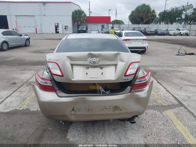 2007 Toyota Camry Hybrid მანქანა იყიდება აუქციონზე, vin: JTNBB46K673015254, აუქციონის ნომერი: 46278207