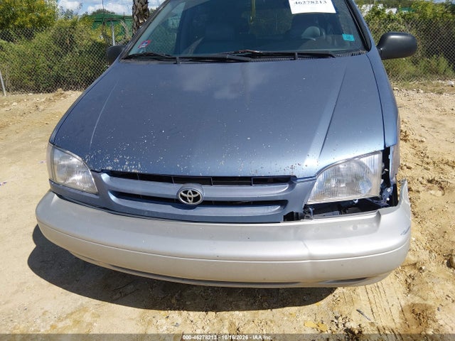Продаж на аукціоні авто 2000 Toyota Sienna Xle, vin: 4T3ZF13C6YU179816, номер лоту: 46278213