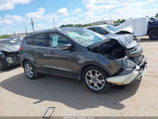 46278246 :رقم المزاد ، 1FMCU0JX5GUA11216 vin ، 2016 Ford Escape Titanium مزاد بيع