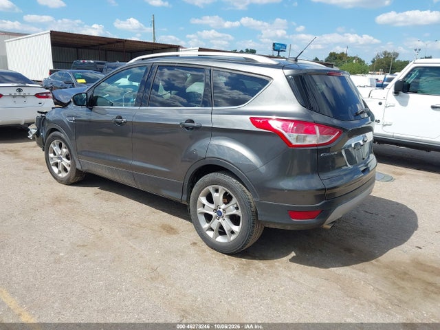 46278246 :رقم المزاد ، 1FMCU0JX5GUA11216 vin ، 2016 Ford Escape Titanium مزاد بيع