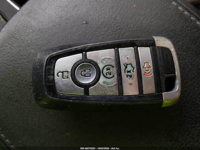 46278253 :رقم المزاد ، 3FA6P0HD9JR158275 vin ، 2018 Ford Fusion Se مزاد بيع