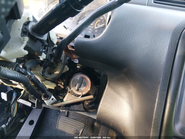 2001 Honda Cr-v Lx მანქანა იყიდება აუქციონზე, vin: JHLRD18411C034105, აუქციონის ნომერი: 46278254