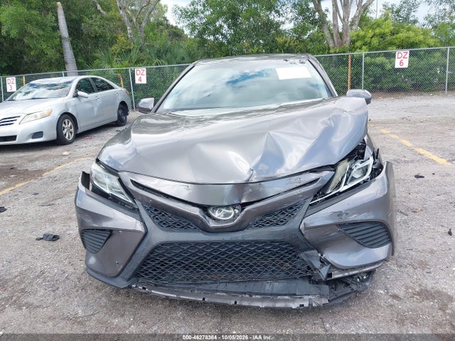 2018 Toyota Camry Se მანქანა იყიდება აუქციონზე, vin: 4T1B11HK7JU025565, აუქციონის ნომერი: 46278384
