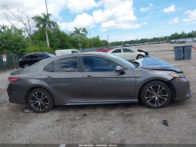 2018 Toyota Camry Se მანქანა იყიდება აუქციონზე, vin: 4T1B11HK7JU025565, აუქციონის ნომერი: 46278384