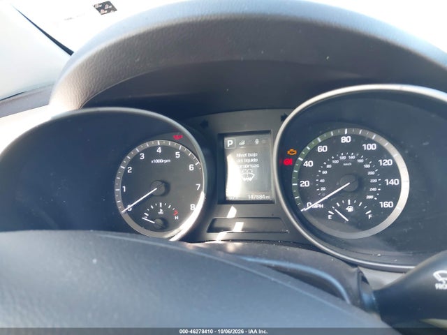 5NMZUDLB4HH003818 Hyundai Santa Fe Sport 2.4l