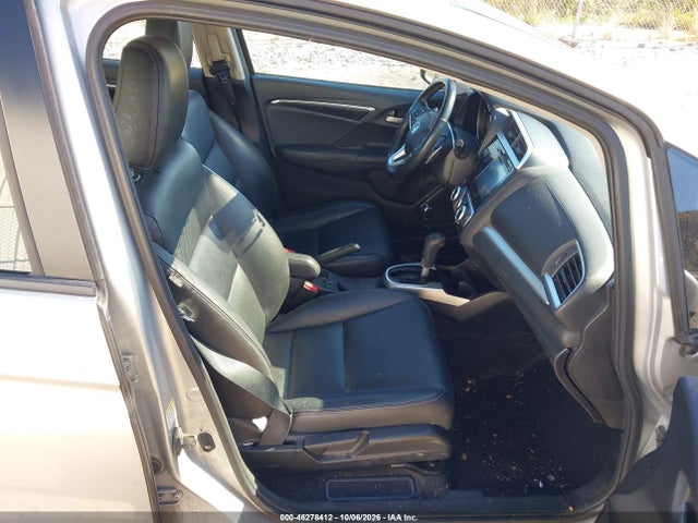 46278412 :رقم المزاد ، 3HGGK5H88FM761401 vin ، 2015 Honda Fit Ex/ex-l مزاد بيع