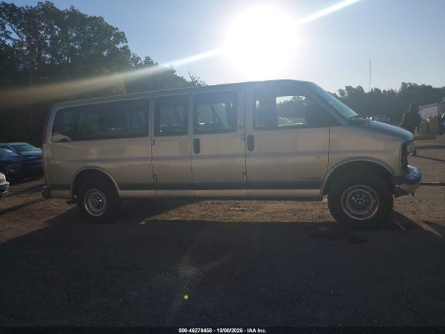 46278458 :رقم المزاد ، 1GAHG39R921181073 vin ، 2002 Chevrolet Express مزاد بيع