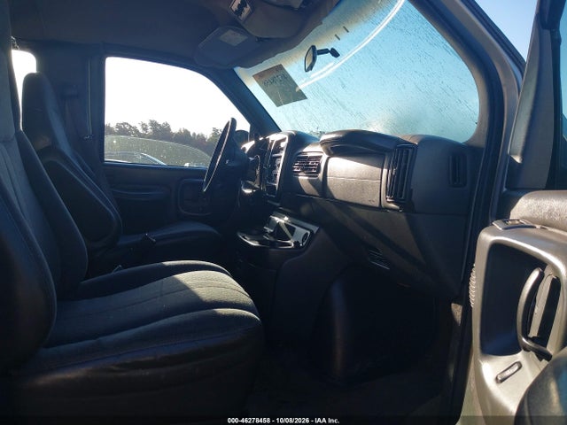 46278458 :رقم المزاد ، 1GAHG39R921181073 vin ، 2002 Chevrolet Express مزاد بيع