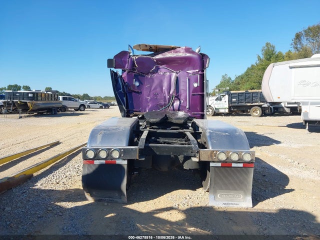 1999 Freightliner Conventional Fld120 მანქანა იყიდება აუქციონზე, vin: 1FUPCXZB3XLA15390, აუქციონის ნომერი: 46278516
