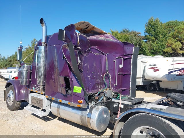 1999 Freightliner Conventional Fld120 მანქანა იყიდება აუქციონზე, vin: 1FUPCXZB3XLA15390, აუქციონის ნომერი: 46278516