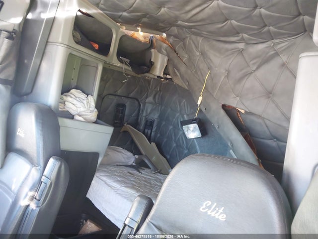 1999 Freightliner Conventional Fld120 მანქანა იყიდება აუქციონზე, vin: 1FUPCXZB3XLA15390, აუქციონის ნომერი: 46278516