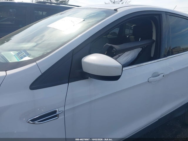 2016 Ford Escape Se მანქანა იყიდება აუქციონზე, vin: 1FMCU9GX3GUA89649, აუქციონის ნომერი: 46278587