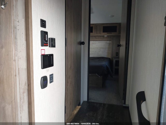 2020 Forest River 270rl მანქანა იყიდება აუქციონზე, vin: 5ZT3SRSB7L6104009, აუქციონის ნომერი: 46278654