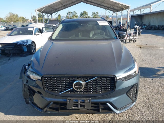 Volvo Xc60 B5 Plus Dark Theme 2024 YV4L12RL6R1947924 Image 13