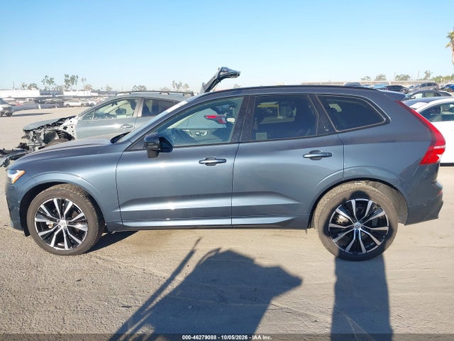 Volvo Xc60 B5 Plus Dark Theme 2024 YV4L12RL6R1947924 Image 15