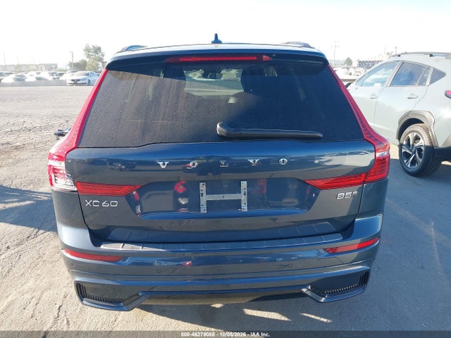 Volvo Xc60 B5 Plus Dark Theme 2024 YV4L12RL6R1947924 Image 17