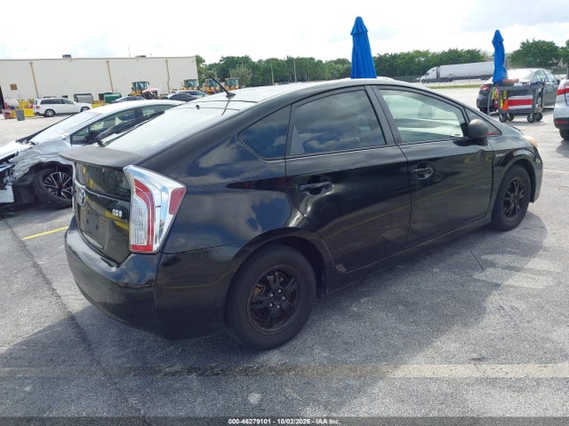 2014 Toyota Prius Two მანქანა იყიდება აუქციონზე, vin: JTDKN3DU8E0361590, აუქციონის ნომერი: 46279101