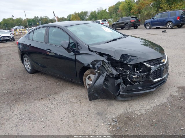 46279117 :رقم المزاد ، 1G1BC5SM0H7111544 vin ، 2017 Chevrolet Cruze Ls Auto مزاد بيع