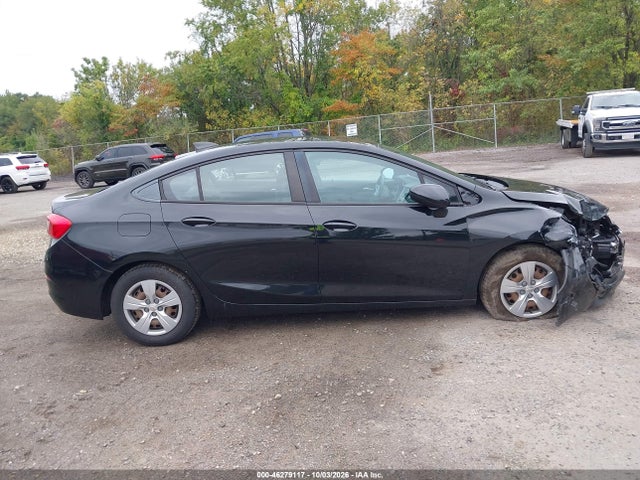 46279117 :رقم المزاد ، 1G1BC5SM0H7111544 vin ، 2017 Chevrolet Cruze Ls Auto مزاد بيع