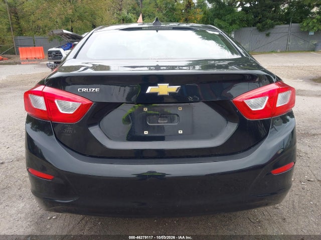 46279117 :رقم المزاد ، 1G1BC5SM0H7111544 vin ، 2017 Chevrolet Cruze Ls Auto مزاد بيع