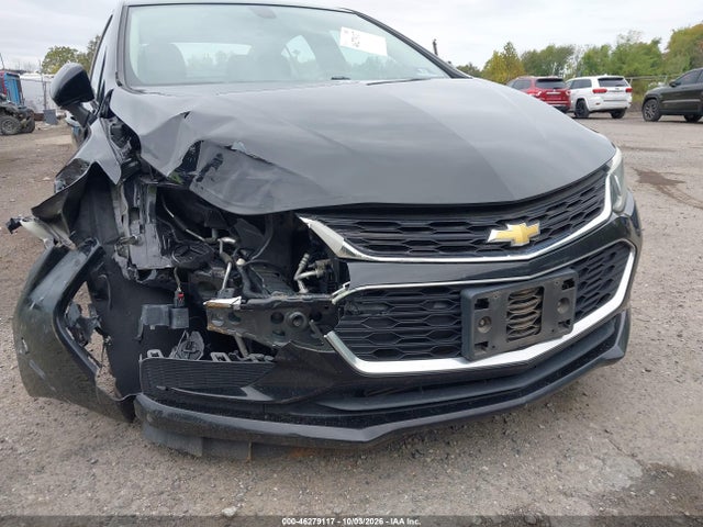 46279117 :رقم المزاد ، 1G1BC5SM0H7111544 vin ، 2017 Chevrolet Cruze Ls Auto مزاد بيع