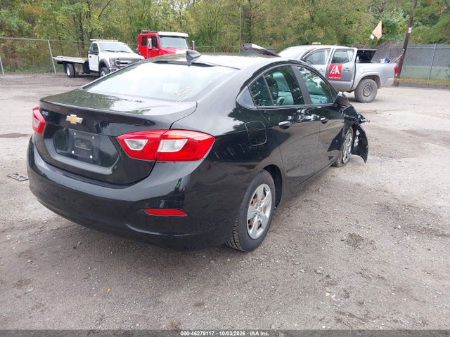 46279117 :رقم المزاد ، 1G1BC5SM0H7111544 vin ، 2017 Chevrolet Cruze Ls Auto مزاد بيع