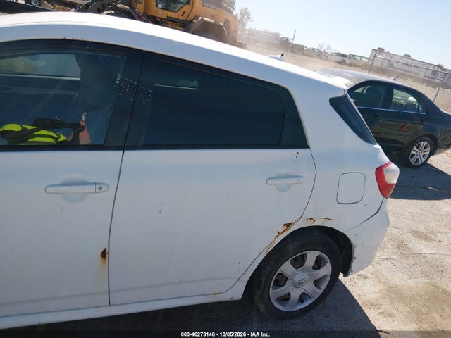 46279148 :رقم المزاد ، 2T1KU4EE8AC355353 vin ، 2010 Toyota Matrix مزاد بيع