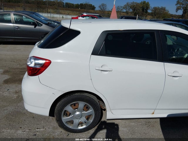 46279148 :رقم المزاد ، 2T1KU4EE8AC355353 vin ، 2010 Toyota Matrix مزاد بيع