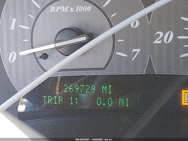 2000 Buick Park Avenue მანქანა იყიდება აუქციონზე, vin: 1G4CW54KXY4236613, აუქციონის ნომერი: 46279201