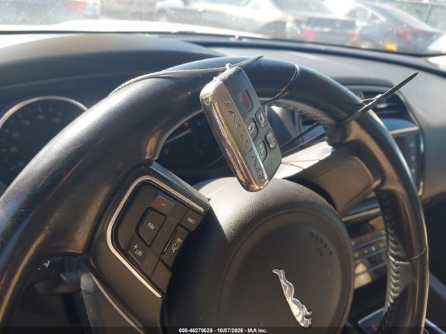 46279528 :رقم المزاد ، SADCJ2FX0JA290119 vin ، 2018 Jaguar F-pace 25t Premium مزاد بيع