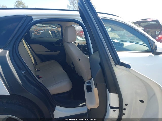 46279528 :رقم المزاد ، SADCJ2FX0JA290119 vin ، 2018 Jaguar F-pace 25t Premium مزاد بيع