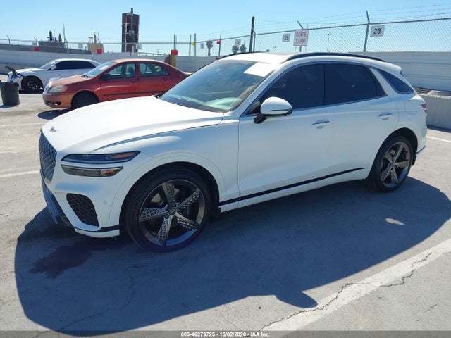 Genesis Gv70 2.5t Awd 2023 KMUMADTB9PU095399 Image 2