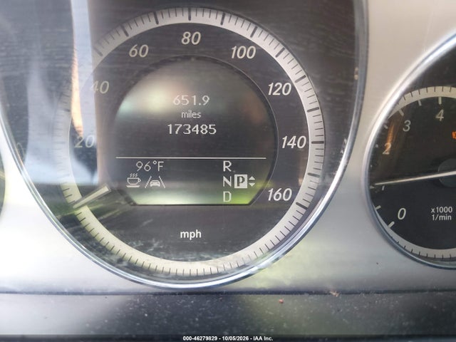 46279829 :رقم المزاد ، WDDHF7CB1AA061396 vin ، 2010 Mercedes-benz E 550 مزاد بيع