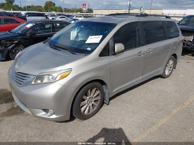 46279923 :رقم المزاد ، 5TDYZ3DC8HS834945 vin ، 2017 Toyota Sienna Limited Premium 7 Passenger مزاد بيع