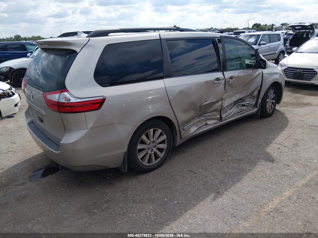 46279923 :رقم المزاد ، 5TDYZ3DC8HS834945 vin ، 2017 Toyota Sienna Limited Premium 7 Passenger مزاد بيع
