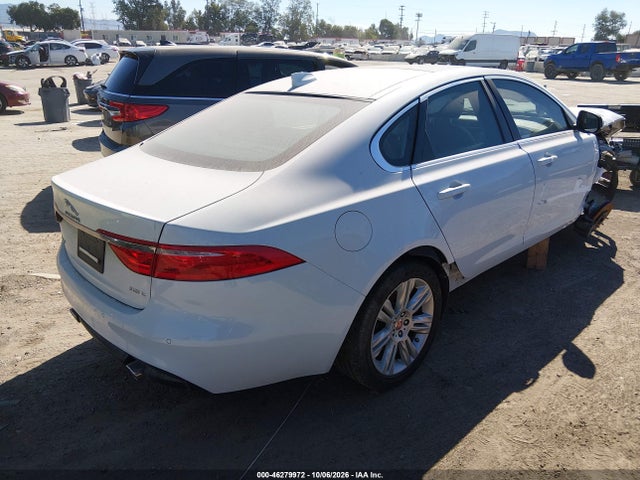 Jaguar Xf 35t Premium 2016 SAJBD4BV9GCY13294 Image 4