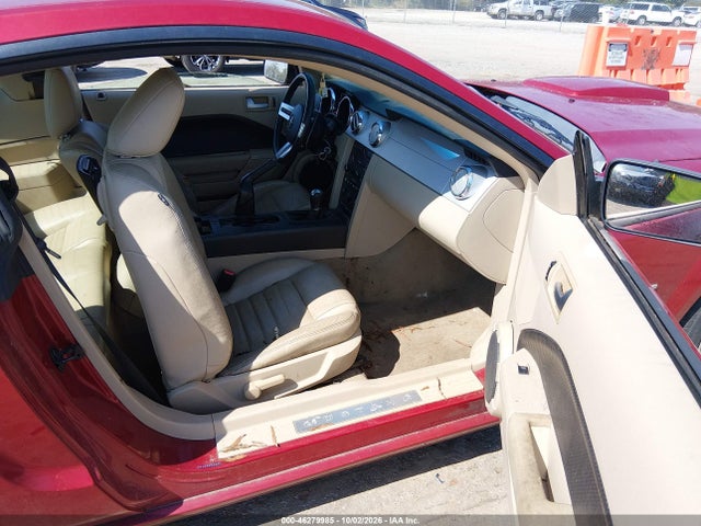 2008 Ford Mustang Gt Deluxe/gt Premium მანქანა იყიდება აუქციონზე, vin: 1ZVHT82H485138695, აუქციონის ნომერი: 46279985