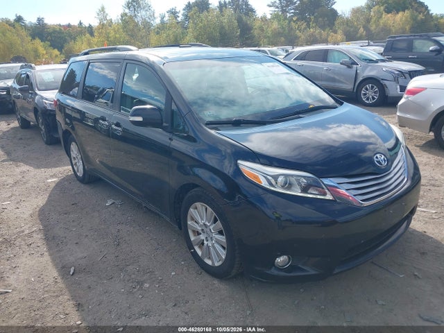 46280168 :رقم المزاد ، 5TDDK3DCXFS122579 vin ، 2015 Toyota Sienna Limited 7 Passenger مزاد بيع